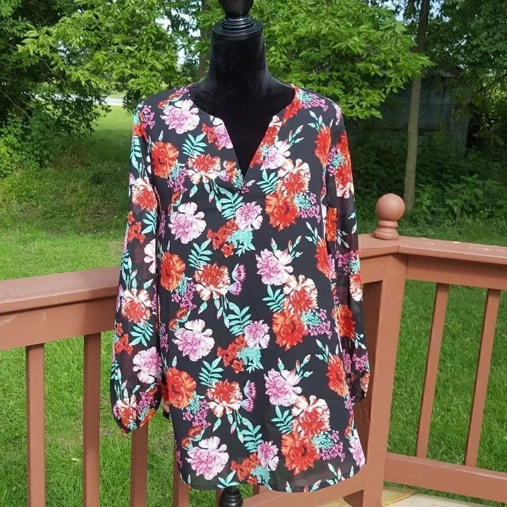 Derek Heart Woman's Floral Black Pullover Sheer Blouse Coverup Top sz Med